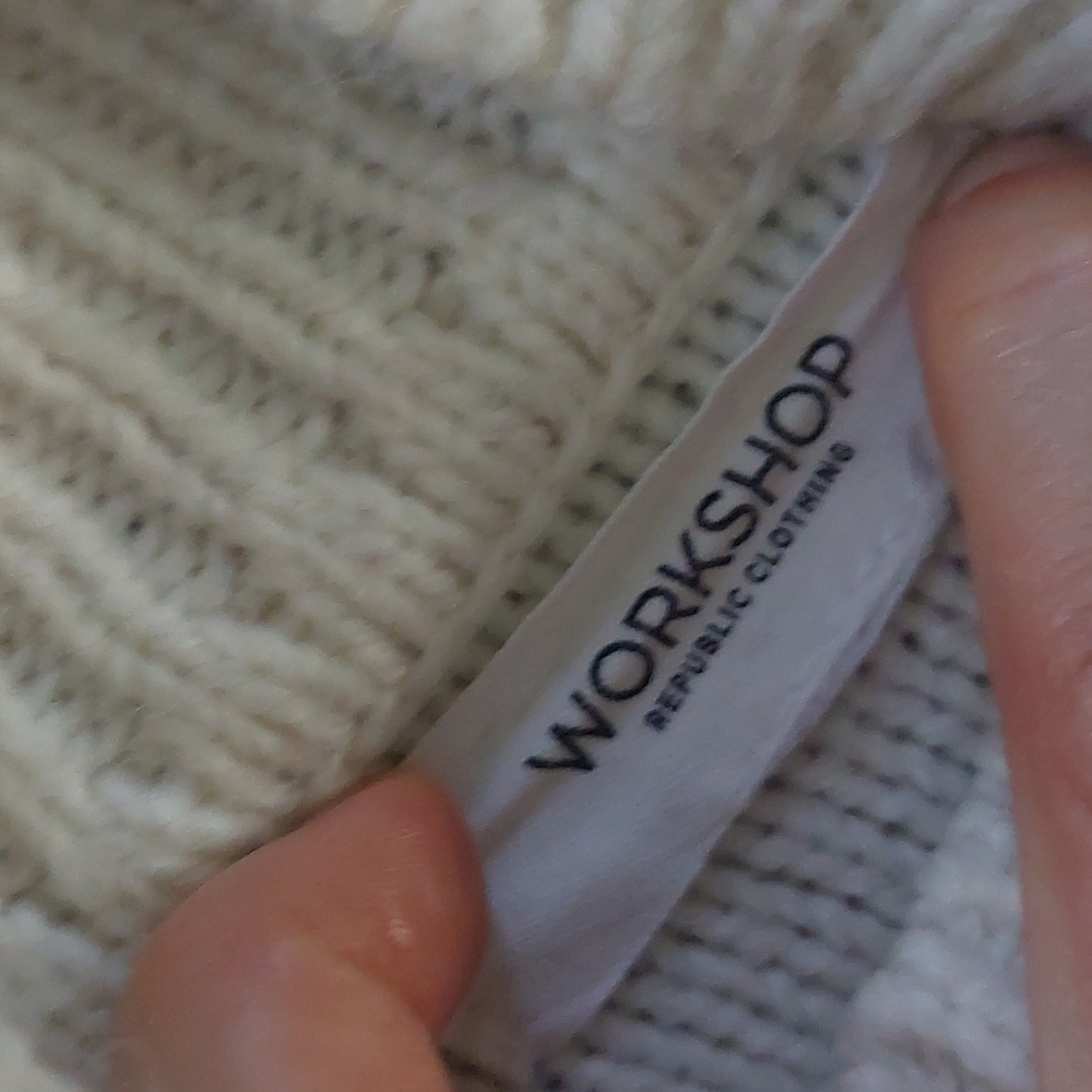Sweater‎ - Picture 4 of 5